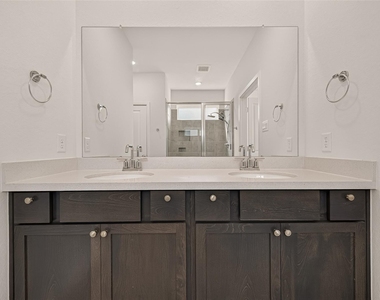 21806 Wycombe Terrace Way - Photo Thumbnail 23