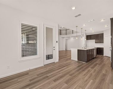 21806 Wycombe Terrace Way - Photo Thumbnail 16