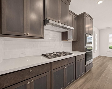 21806 Wycombe Terrace Way - Photo Thumbnail 12