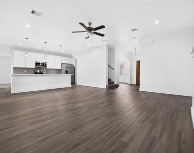 229 Blue Hill Drive - Photo Thumbnail 8