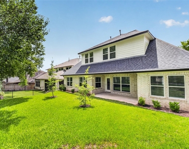 229 Blue Hill Drive - Photo Thumbnail 33