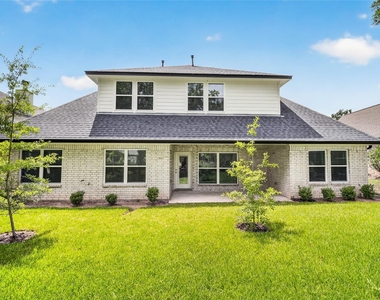 229 Blue Hill Drive - Photo Thumbnail 35
