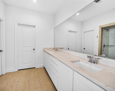 229 Blue Hill Drive - Photo Thumbnail 19