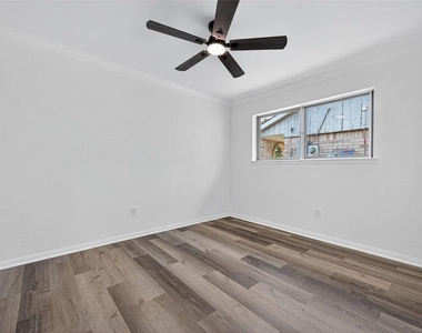 17418 Largs Circle - Photo Thumbnail 19