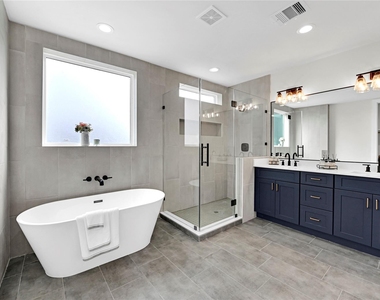 710 Link Road - Photo Thumbnail 10
