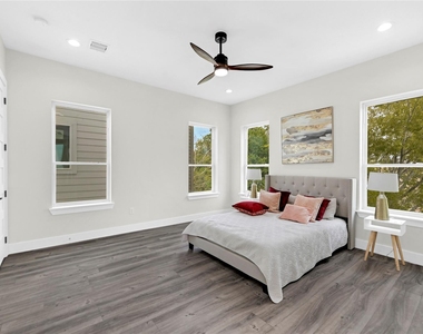 710 Link Road - Photo Thumbnail 9
