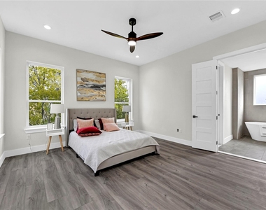 710 Link Road - Photo Thumbnail 8