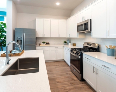 16011 Sage Harvest Street - Photo Thumbnail 6