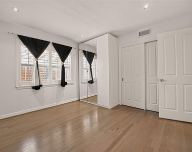 5232 Piping Rock Ln Lane - Photo Thumbnail 16