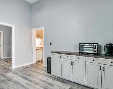 1820 Market Street - Photo Thumbnail 17