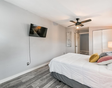 1820 Market Street - Photo Thumbnail 22