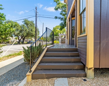 1311 37th Street - Photo Thumbnail 2