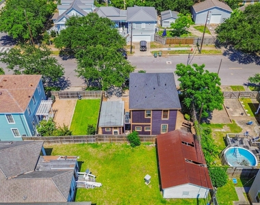 1311 37th Street - Photo Thumbnail 24
