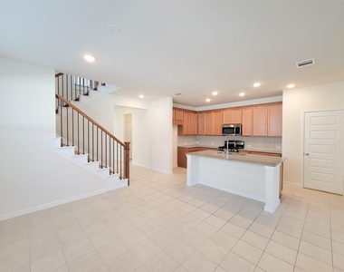 18618 Greenwood Meadow - Photo Thumbnail 19