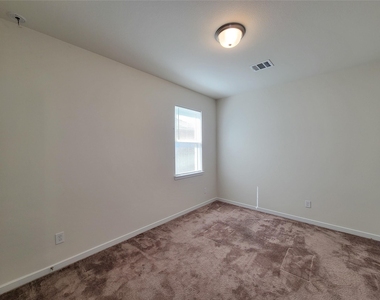 18618 Greenwood Meadow - Photo Thumbnail 7