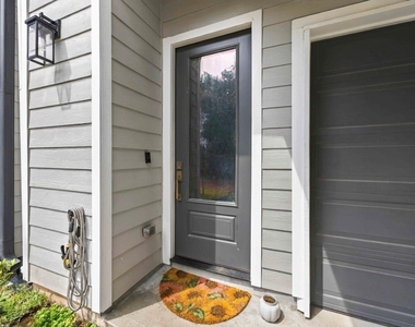 8960 Zurcher Ln - Photo Thumbnail 2