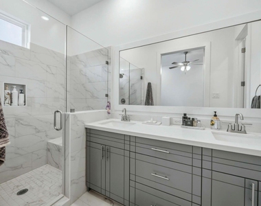 8960 Zurcher Ln - Photo Thumbnail 14