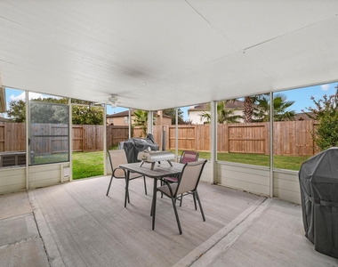 140 Bristol Bend Lane - Photo Thumbnail 16
