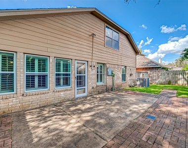 3510 Greenwood Dr Drive - Photo Thumbnail 29