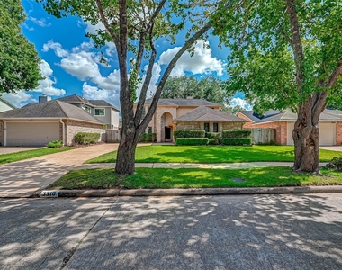 3510 Greenwood Dr Drive - Photo Thumbnail 33