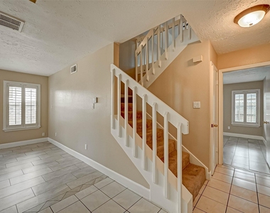 3510 Greenwood Dr Drive - Photo Thumbnail 14
