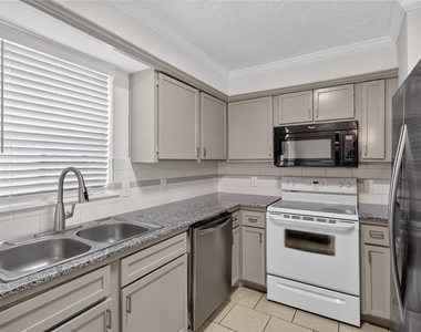 1221 Cedar Post Lane - Photo Thumbnail 3