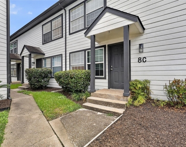 1221 Cedar Post Lane - Photo Thumbnail 2