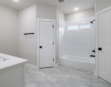 10301 Ashville Drive - Photo Thumbnail 3