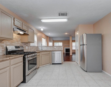 11956 Braes Park Drive - Photo Thumbnail 8