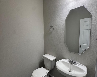 10310 Mount Winchell - Photo Thumbnail 3