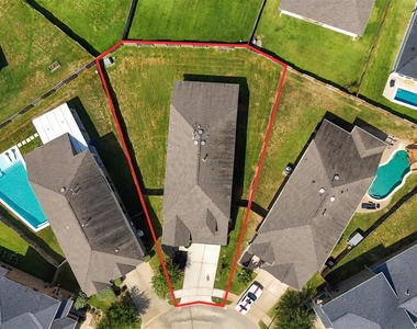 31218 Harmony Falls Court - Photo Thumbnail 31