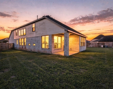 31218 Harmony Falls Court - Photo Thumbnail 27