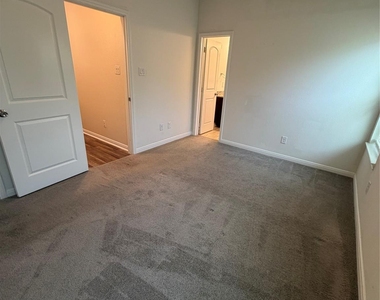 16721 Stonefield - Photo Thumbnail 10