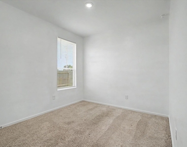 511 Louis Lane - Photo Thumbnail 15