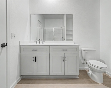 511 Louis Lane - Photo Thumbnail 13