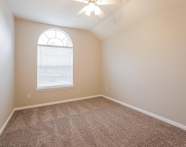 12210 Lakewood Valley Court - Photo Thumbnail 9