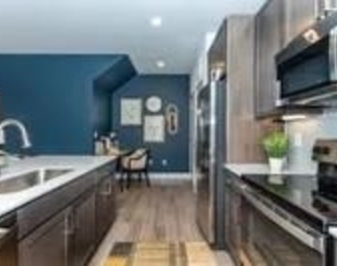 698 Basilica Bay - Photo Thumbnail 12