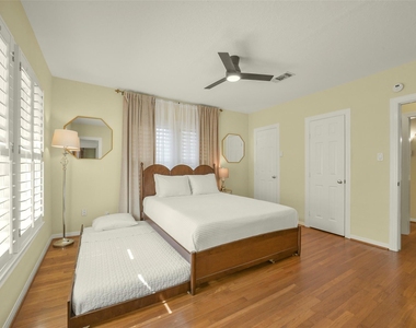 1919 W Mckinney Street - Photo Thumbnail 35