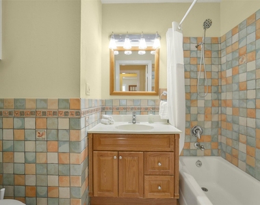 1919 W Mckinney Street - Photo Thumbnail 36