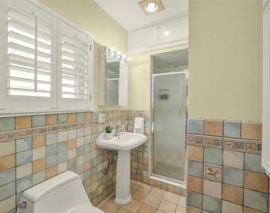 1919 W Mckinney Street - Photo Thumbnail 32