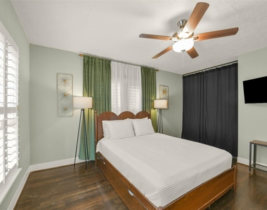 1919 W Mckinney Street - Photo Thumbnail 18
