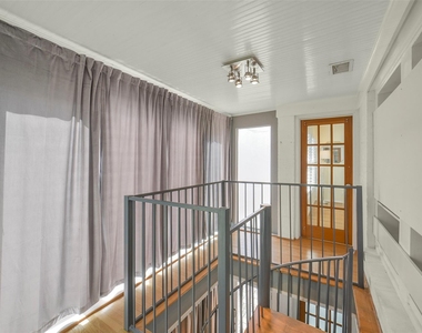 1919 W Mckinney Street - Photo Thumbnail 27