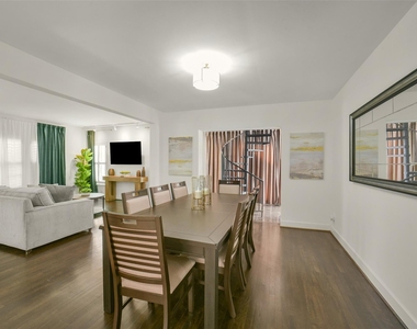 1919 W Mckinney Street - Photo Thumbnail 14