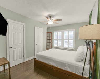 1919 W Mckinney Street - Photo Thumbnail 19