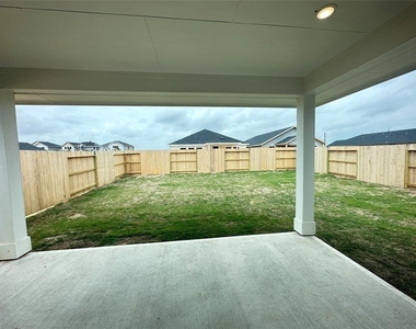 7239 Grand Mason Drive - Photo Thumbnail 15
