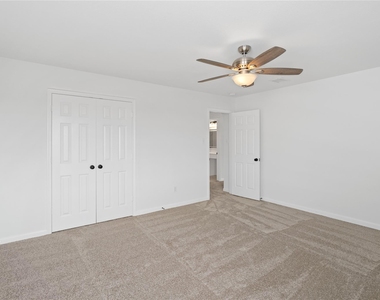 21611 Manitou Falls Lane - Photo Thumbnail 16