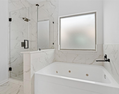 21611 Manitou Falls Lane - Photo Thumbnail 12