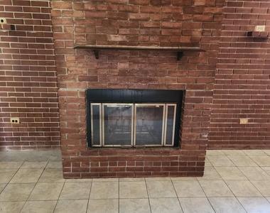 2930 Danforth Dr - Photo Thumbnail 1