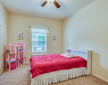 3208 Sumac Drive - Photo Thumbnail 23
