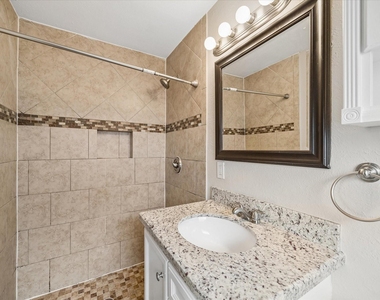 626 Sulphur Street - Photo Thumbnail 10